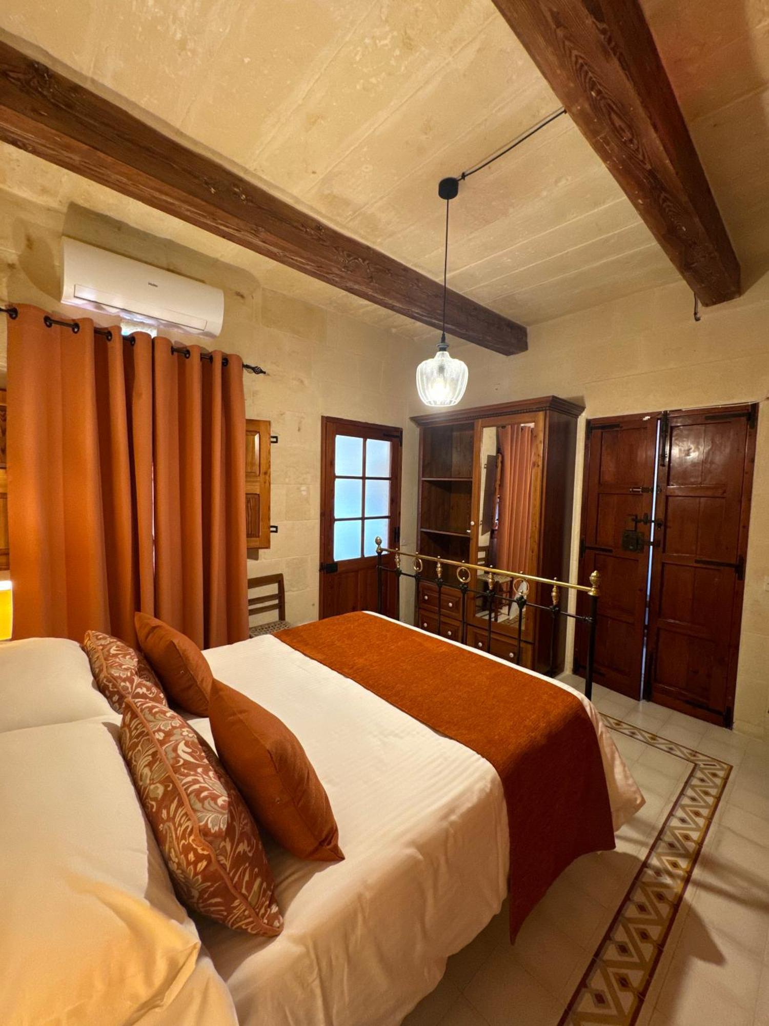 Maria'S B&B Ghasri  Luaran gambar